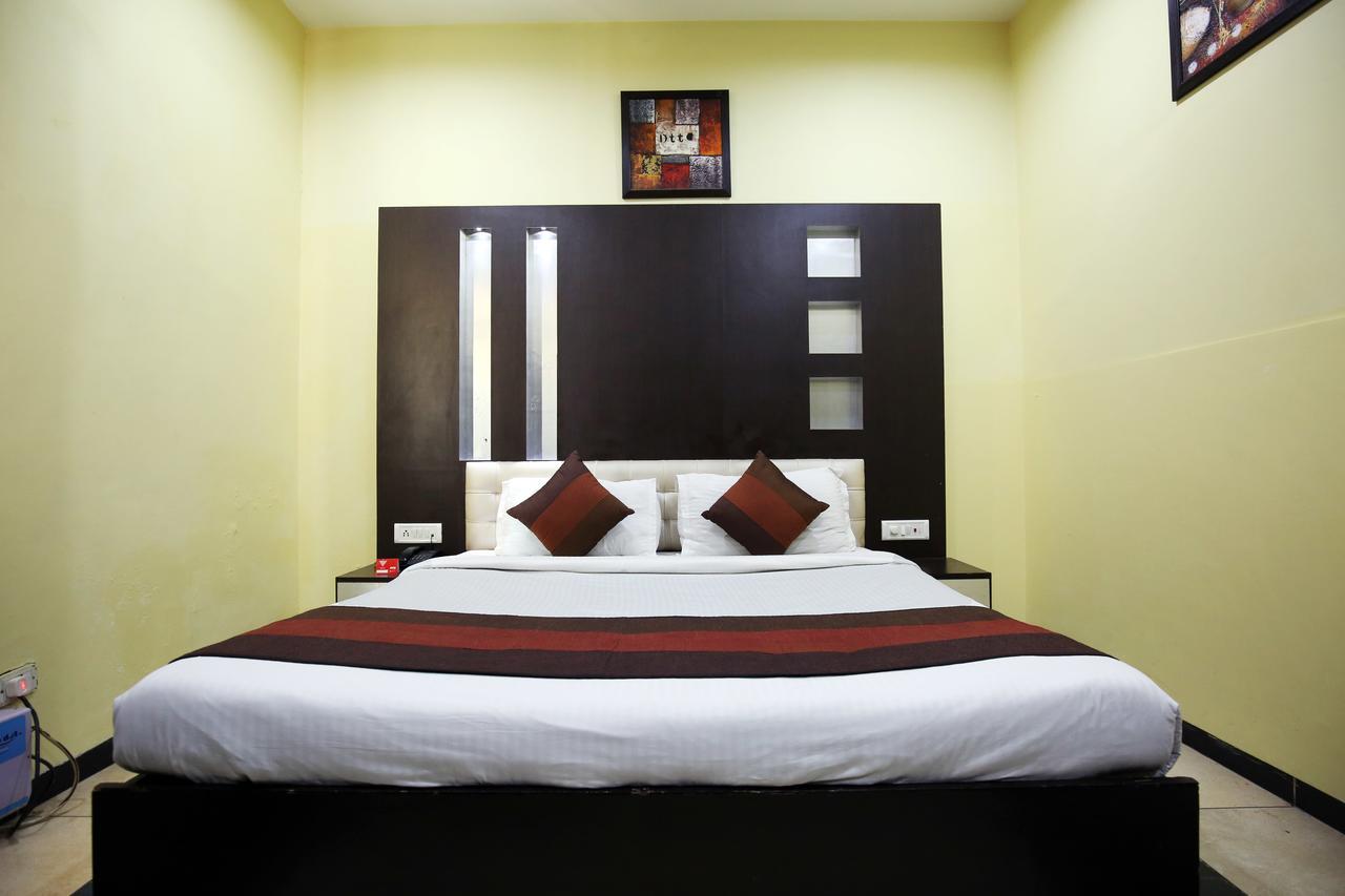 Hotel Mm Yellowuds Amritsar Bagian luar foto