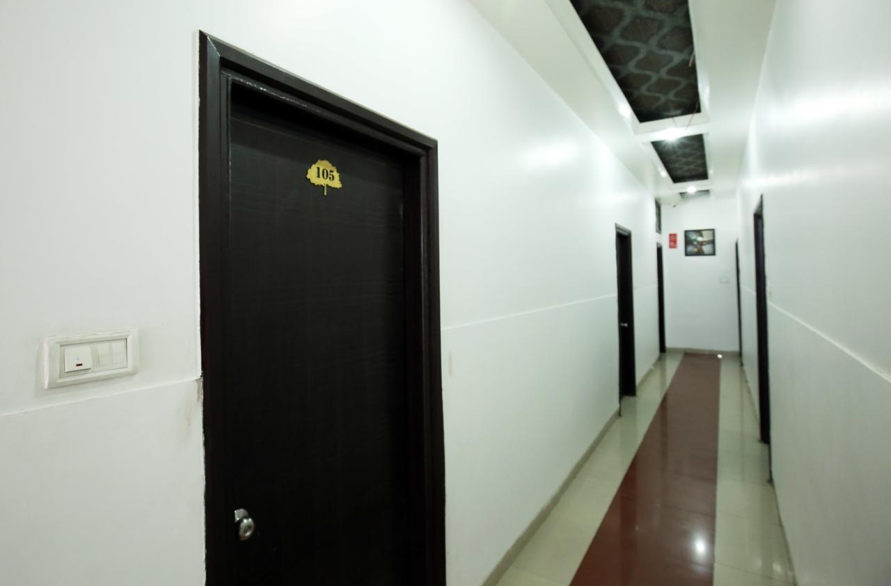 Hotel Mm Yellowuds Amritsar Bagian luar foto