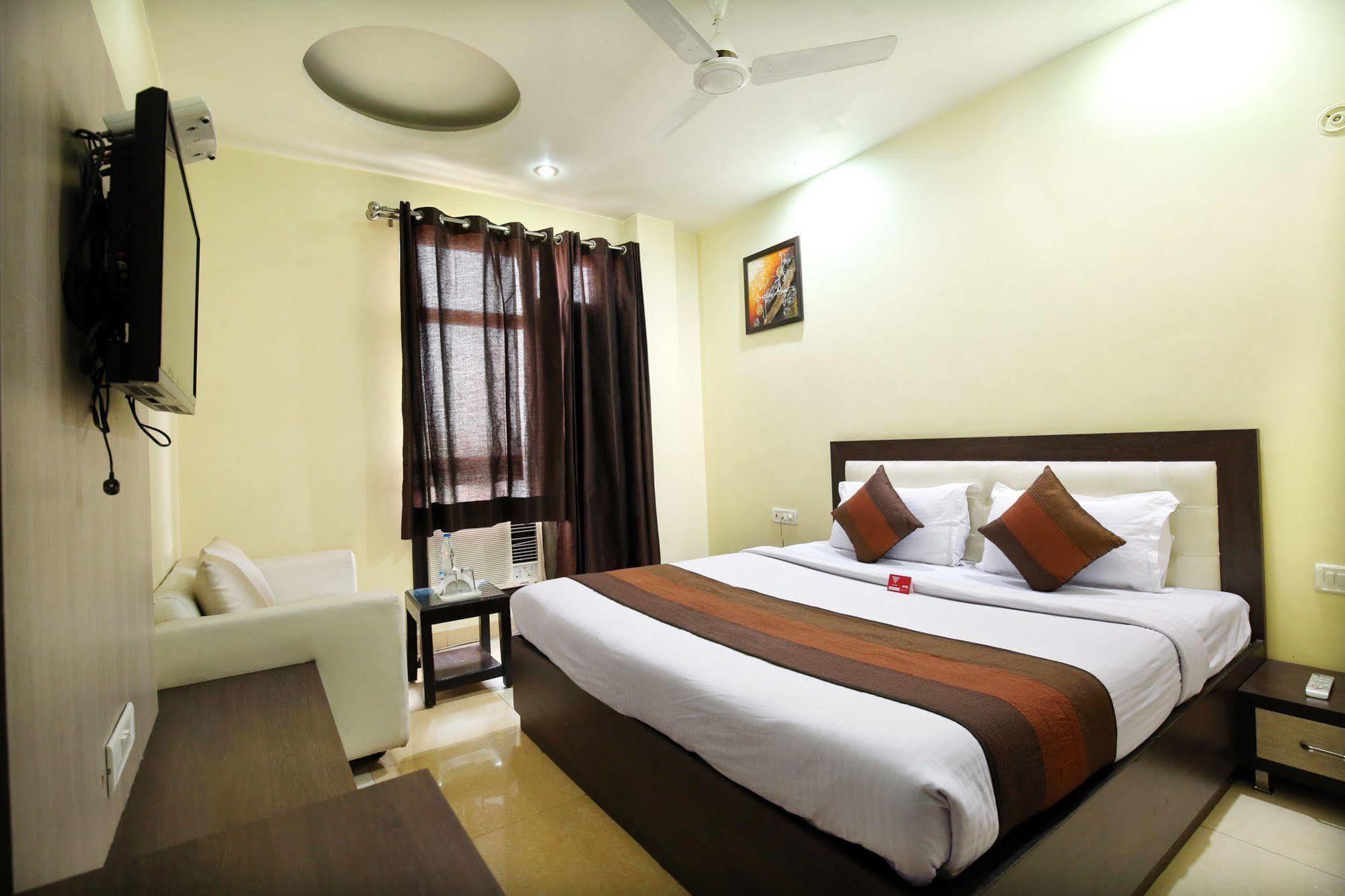 Hotel Mm Yellowuds Amritsar Bagian luar foto