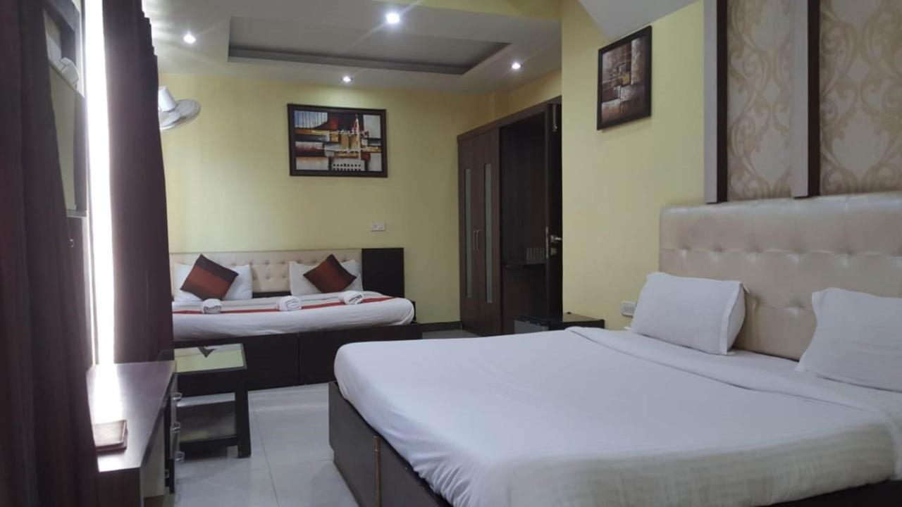 Hotel Mm Yellowuds Amritsar Bagian luar foto